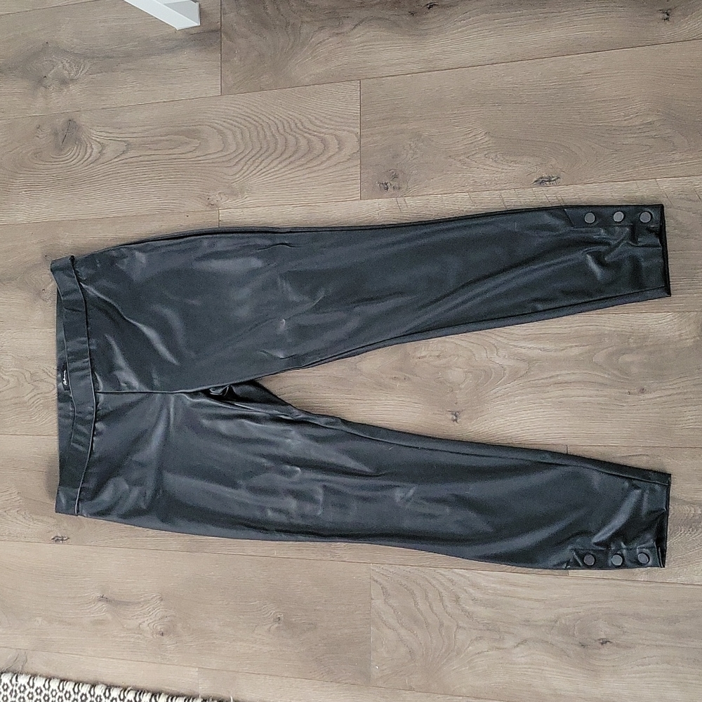 Reitmans Black Faux Leather Leggings